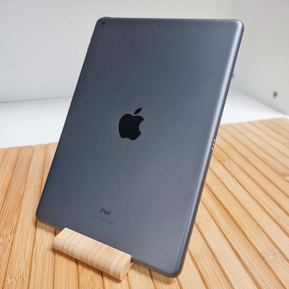 Apple iPad 8th gen (SILVER/GRAY/ROSE GOLD) - 32GB/64GB/128GB